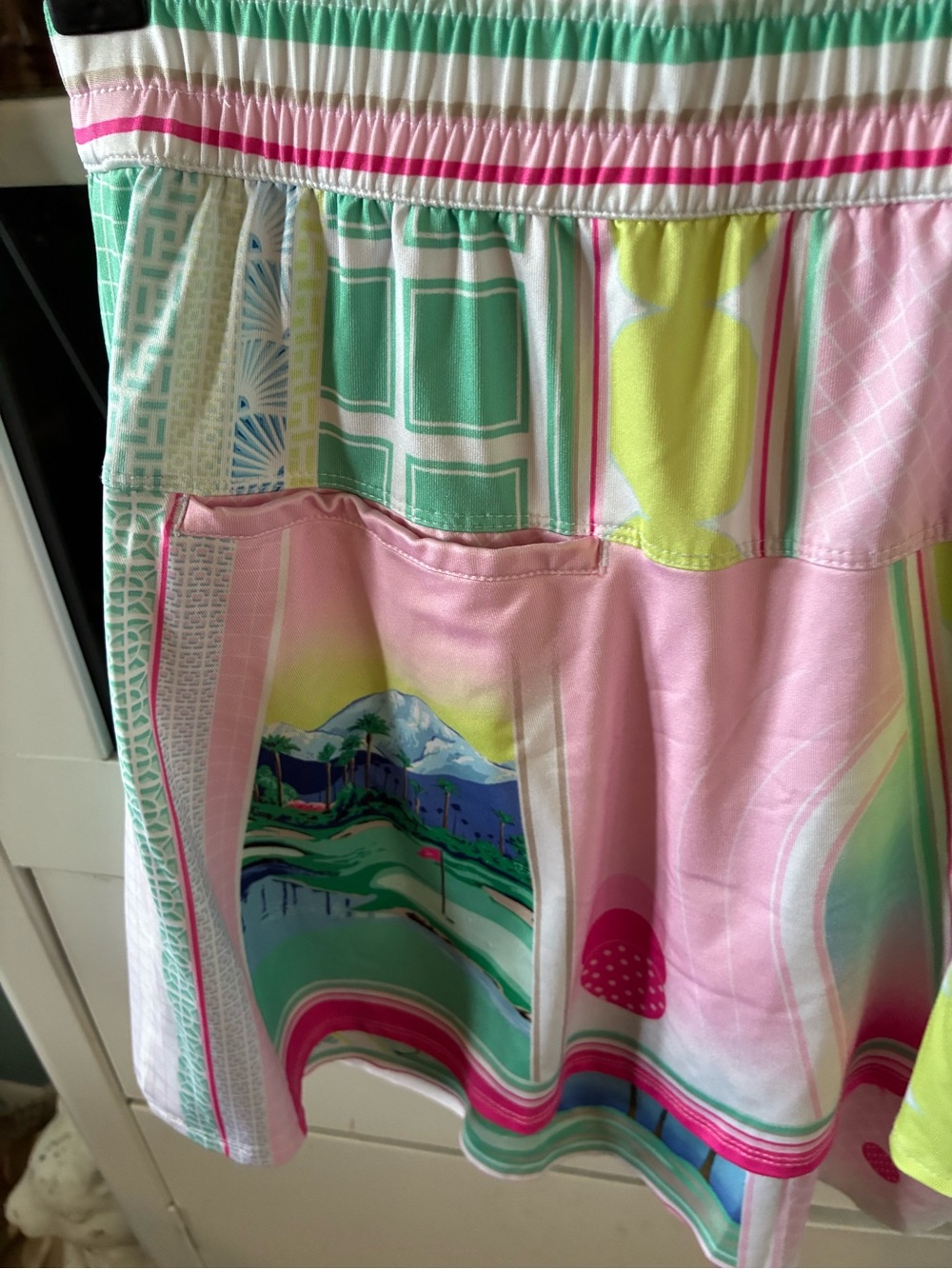 Lucky in Love sz S Women’s Pink Golf Patterned Summer Skort like new! - Picture 8 of 9